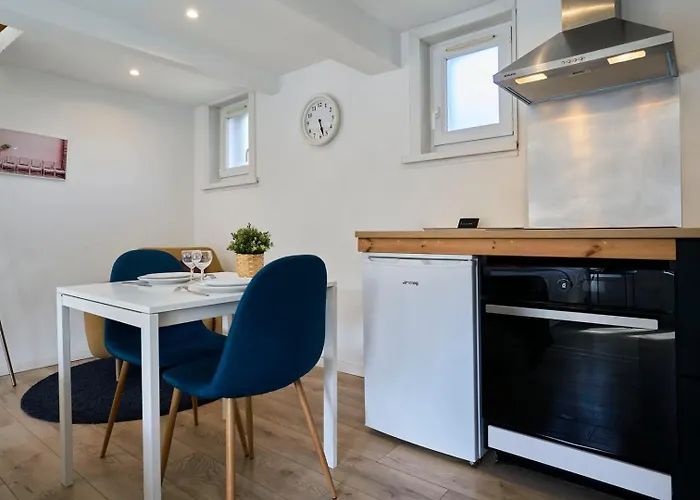 Hypercentre Gares - Small Appartement Rijsel