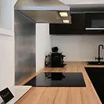 Hypercentre Gares - Small * ליל